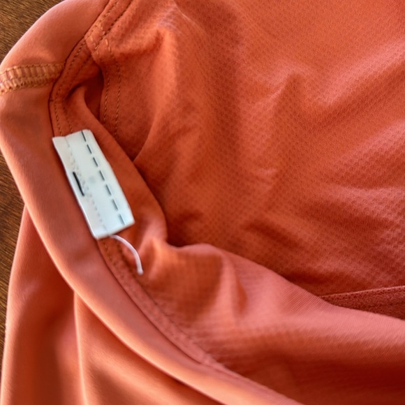 Athleta athletic bra, M, tag removed. Burnt orange. Great condition! - Picture 5 of 6